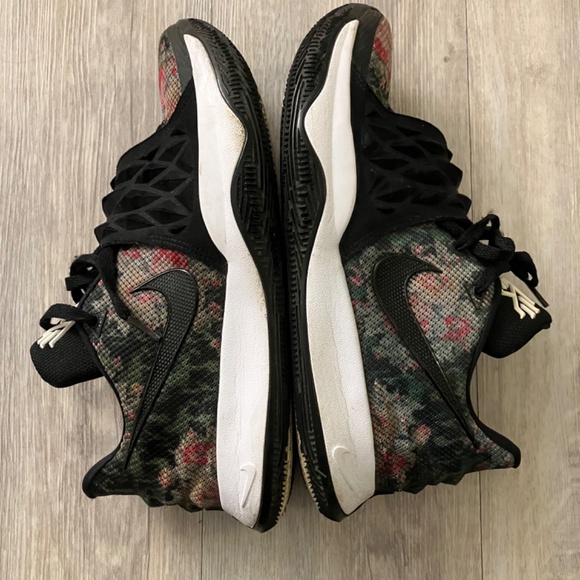 Nike Kyrie EP Floral - Picture 2 of 5